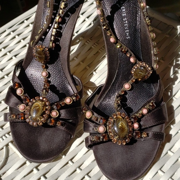 Jeweled Heels size 6 - Picture 4 of 8